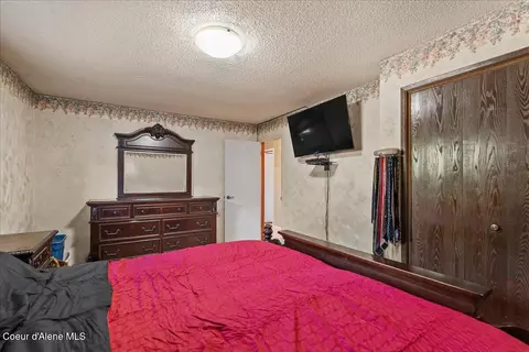 Bedroom - 306 Cameron Dr, Osburn, ID 83849 photo 2 of 8