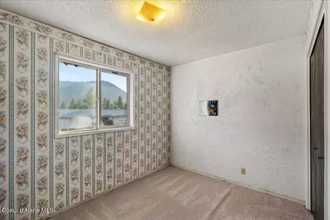 Bedroom - 306 Cameron Dr, Osburn, ID 83849 photo 3 of 8