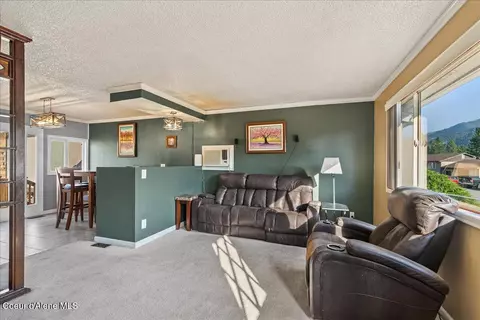 Living - 306 Cameron Dr, Osburn, ID 83849 photo 1 of 2