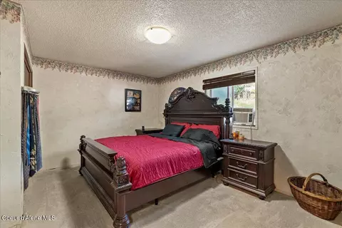 Bedroom - 306 Cameron Dr, Osburn, ID 83849 photo 1 of 8