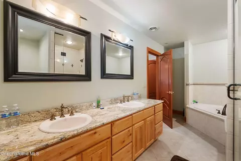 Bath - 365 Simonsen Rd, Post Falls, ID 83854 photo 13 of 17