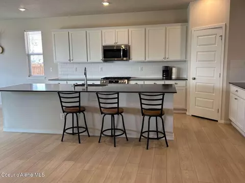 Kitchen - 327 E Burdock Lp, Hayden, ID 83835 photo 1 of 4