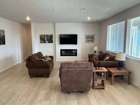 Living - 327 E Burdock Lp, Hayden, ID 83835 photo 2 of 2