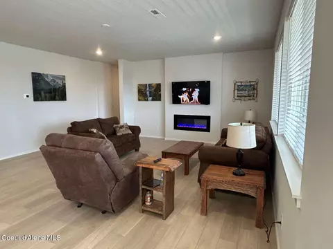 Living - 327 E Burdock Lp, Hayden, ID 83835 photo 1 of 2