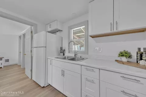 Kitchen - 219 E 4th St S, Oldtown, ID 83822 photo 2 of 2