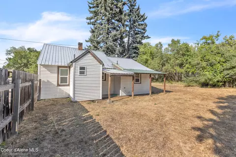 Exterior - 219 E 4th St S, Oldtown, ID 83822 photo 5 of 6