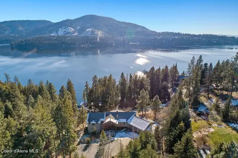 10790 N Bluerock Ln, Hayden, ID 83835