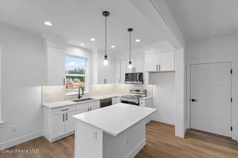 369 E Grosbeak Ave, Hayden, ID 83835 photo 4