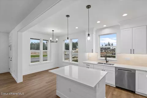369 E Grosbeak Ave, Hayden, ID 83835 photo 3