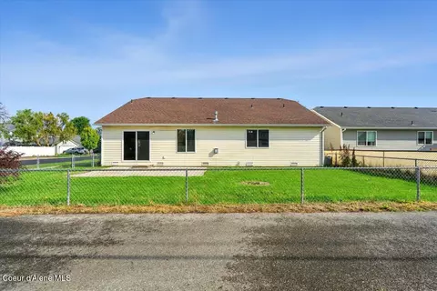 Exterior - 2167 E Wagon Trl, Post Falls, ID 83854 photo 4 of 5