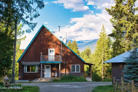 638 Foxglove Rd, Bonners Ferry, ID 83805