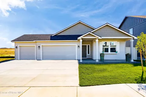 1605 N Mckelvy Ln, Post Falls, ID 83854