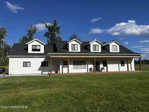 61 Lightfoot Dr, Sandpoint, ID 83864