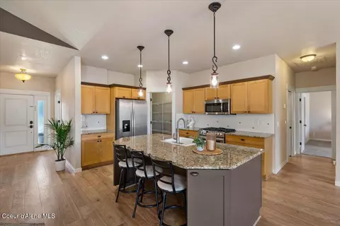 Kitchen - 14319 N Pristine Cir, Rathdrum, ID 83858 photo 2 of 5