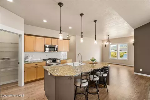 Kitchen - 14319 N Pristine Cir, Rathdrum, ID 83858 photo 3 of 5