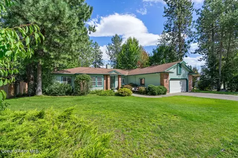 15274 N Pineview St, Rathdrum, ID 83858