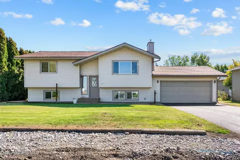 10930 N Ramsey Rd, Hayden, ID 83835
