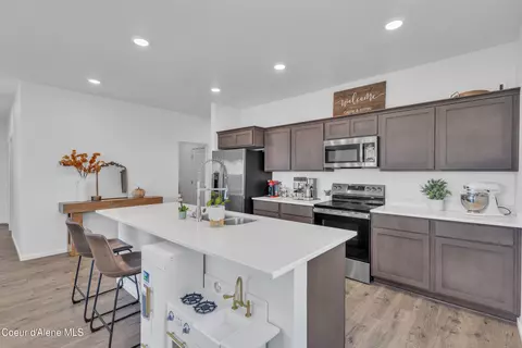 Kitchen - 5138 E Antares Ln, Post Falls, ID 83854 photo 1 of 4