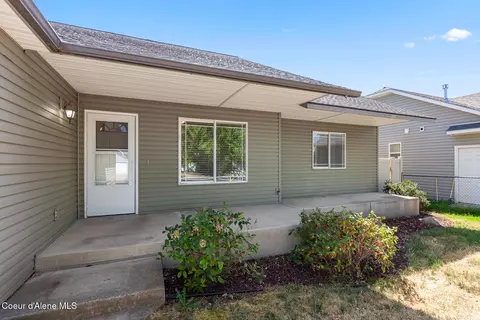 Exterior - 2127 E Wagon Trl, Post Falls, ID 83854 photo 2 of 6