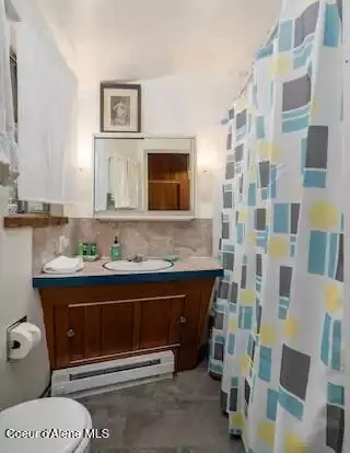Bath - 70 Cedar Dr, Sandpoint, ID 83864 photo 2 of 2