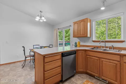 Kitchen - 2505 N Sparrow Loop, Post Falls, ID 83854 photo 3 of 3
