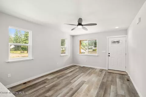 Living - 403 F St, Plummer, ID 83851 photo 1 of 3