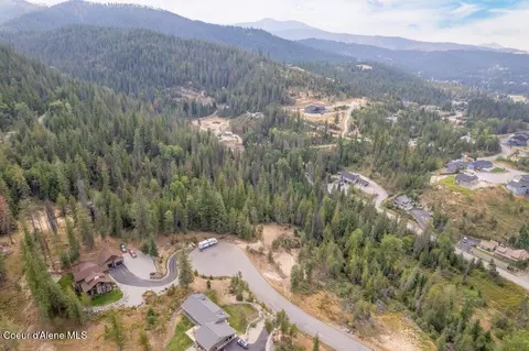 122 Blazing Saddle Ct, Pinehurst, ID 83850 photo 3