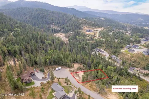 122 Blazing Saddle Ct, Pinehurst, ID 83850 photo 4