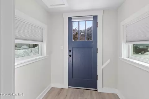 Entry Way - 21 Main Ave, Wallace, ID 83873 photo 1 of 3