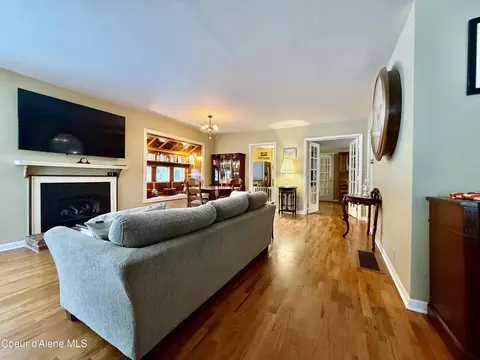 416 Second St, Wallace, ID 83873 photo 2