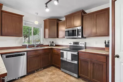 Kitchen - 4613 E Kit Fox Ln, Post Falls, ID 83854 photo 3 of 3