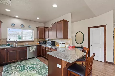 Kitchen - 3165 E Bogie Dr, Post Falls, ID 83854 photo 2 of 5