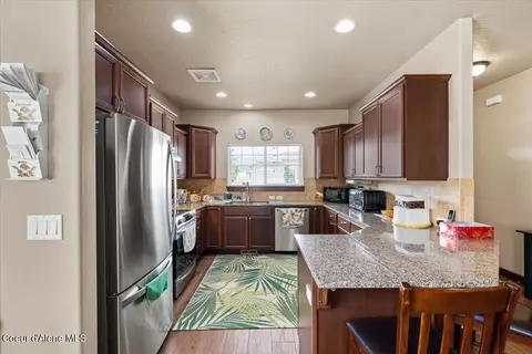 Kitchen - 3165 E Bogie Dr, Post Falls, ID 83854 photo 1 of 5