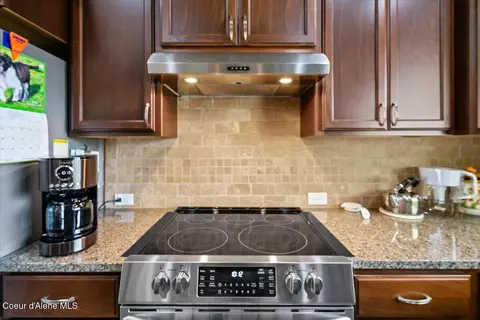 Kitchen - 3165 E Bogie Dr, Post Falls, ID 83854 photo 5 of 5