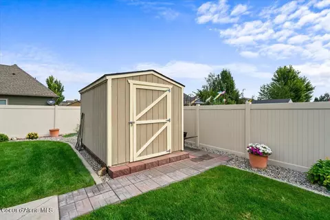 Exterior - 3165 E Bogie Dr, Post Falls, ID 83854 photo 4 of 8