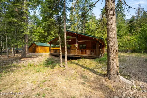 109 Kamloop Ave, Bayview, ID 83803