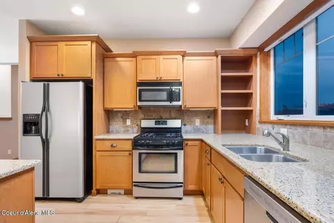 Kitchen - 2848 N O Connor Blvd, Post Falls, ID 83854 photo 1 of 4
