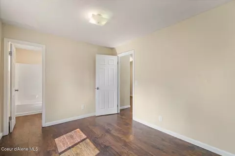 Bedroom - 817 Upland Dr, Sandpoint, ID 83864 photo 2 of 2