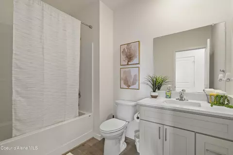 Bath - 5177 E Norma Ave, Post Falls, ID 83854 photo 2 of 2