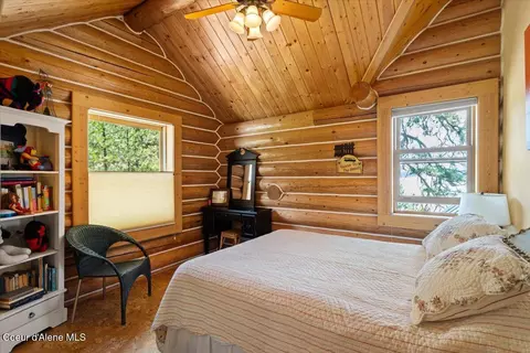 Bedroom - 234 S Sublimity Trl, Harrison, ID 83833 photo 5 of 7