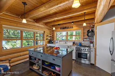 Kitchen - 234 S Sublimity Trl, Harrison, ID 83833 photo 4 of 5