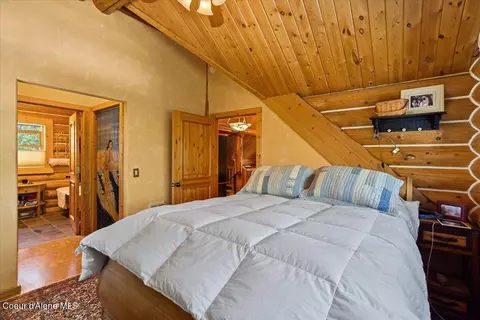 Bedroom - 234 S Sublimity Trl, Harrison, ID 83833 photo 4 of 7