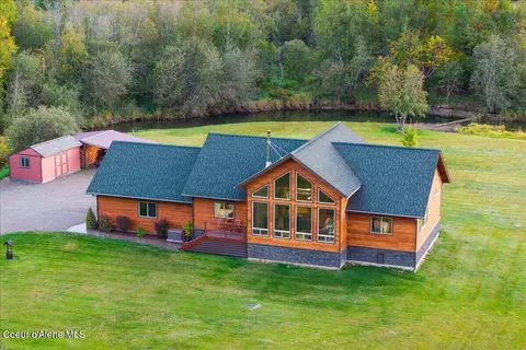 53876 Hwy 200, Clark Fork, ID 83811
