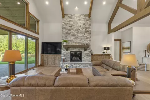 Living - 1159 E Amulet Cir, Rathdrum, ID 83858 photo 1 of 4