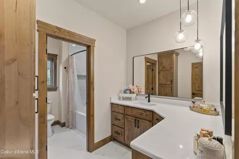 Bath - 1159 E Amulet Cir, Rathdrum, ID 83858 photo 6 of 6
