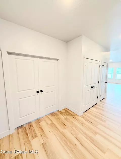 Entry Way - 4519 E Savea Ln, Post Falls, ID 83854 photo 2 of 4