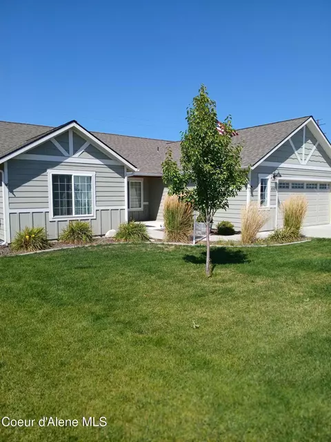 8283 W Splitrail Ave, Rathdrum, ID 83858