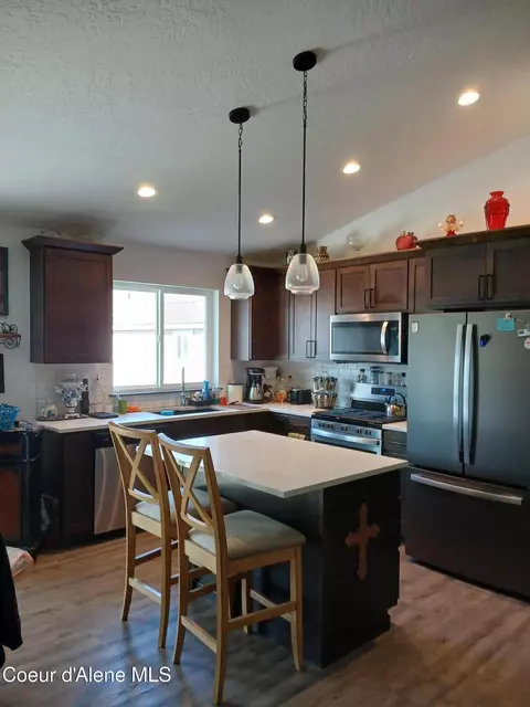 8283 W Splitrail Ave, Rathdrum, ID 83858 photo 2
