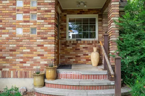 912 E Sherman Ave, Coeur D'alene, ID 83814