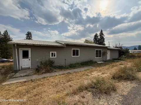 427 7th St, Plummer, ID 83851